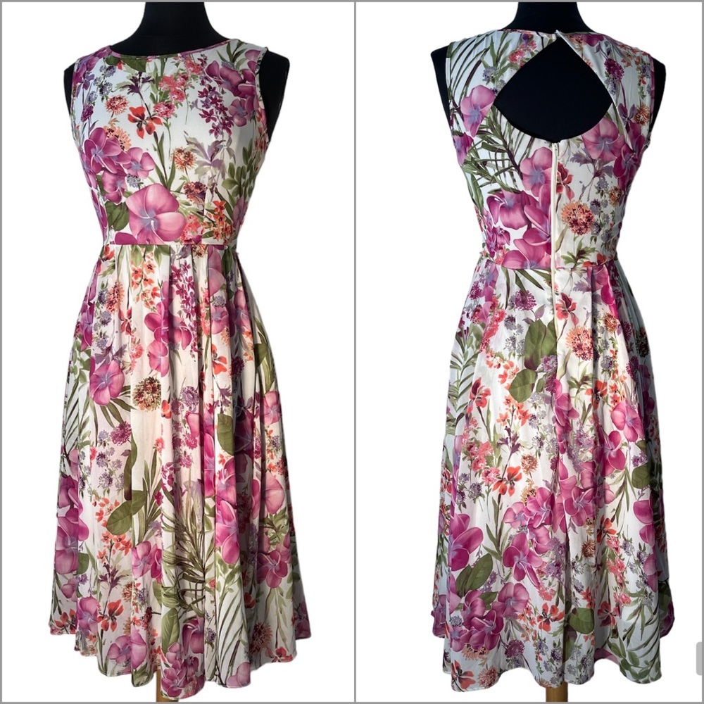 Gabby Skye Floral Print Dress